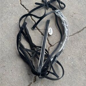 New Black leather horse bridle with white padding